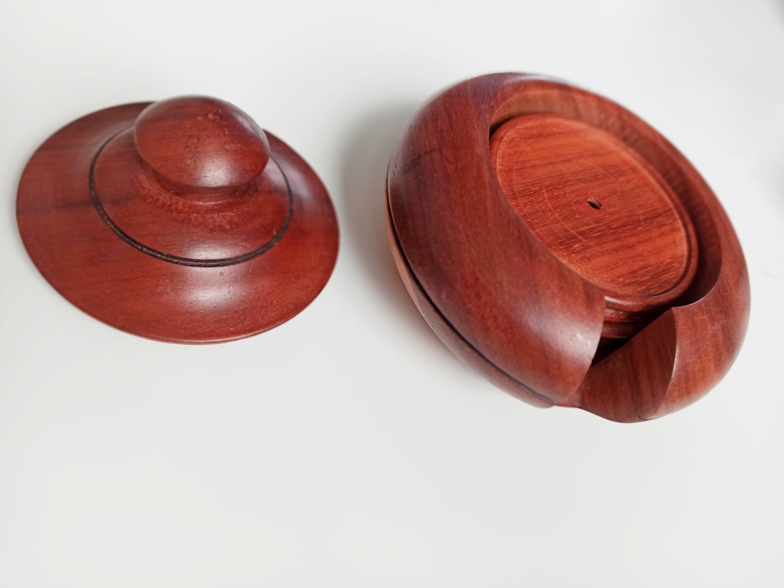 Zestaw podkładek pod szklanki z drewna - ręcznie robione - Afryka handmade - obrazek 5